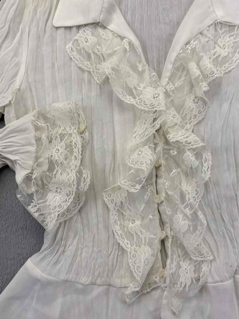 Chapter One Women's White Ruffle Blouse - Picture 4 of 6